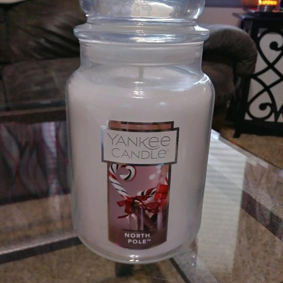 🔥LARGE YANKEE CANDLE🔥